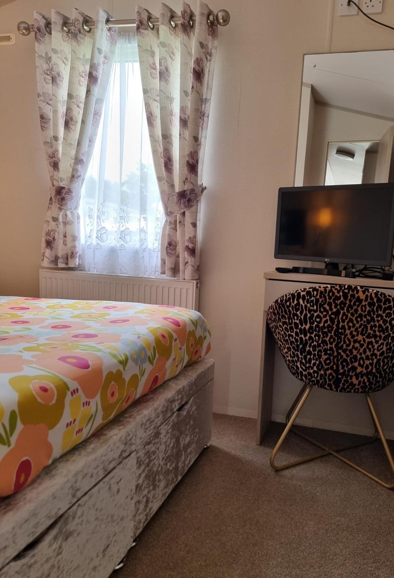 Static Caravan To Hire , Hoburne Devon Bay Hotel Goodrington Exterior foto
