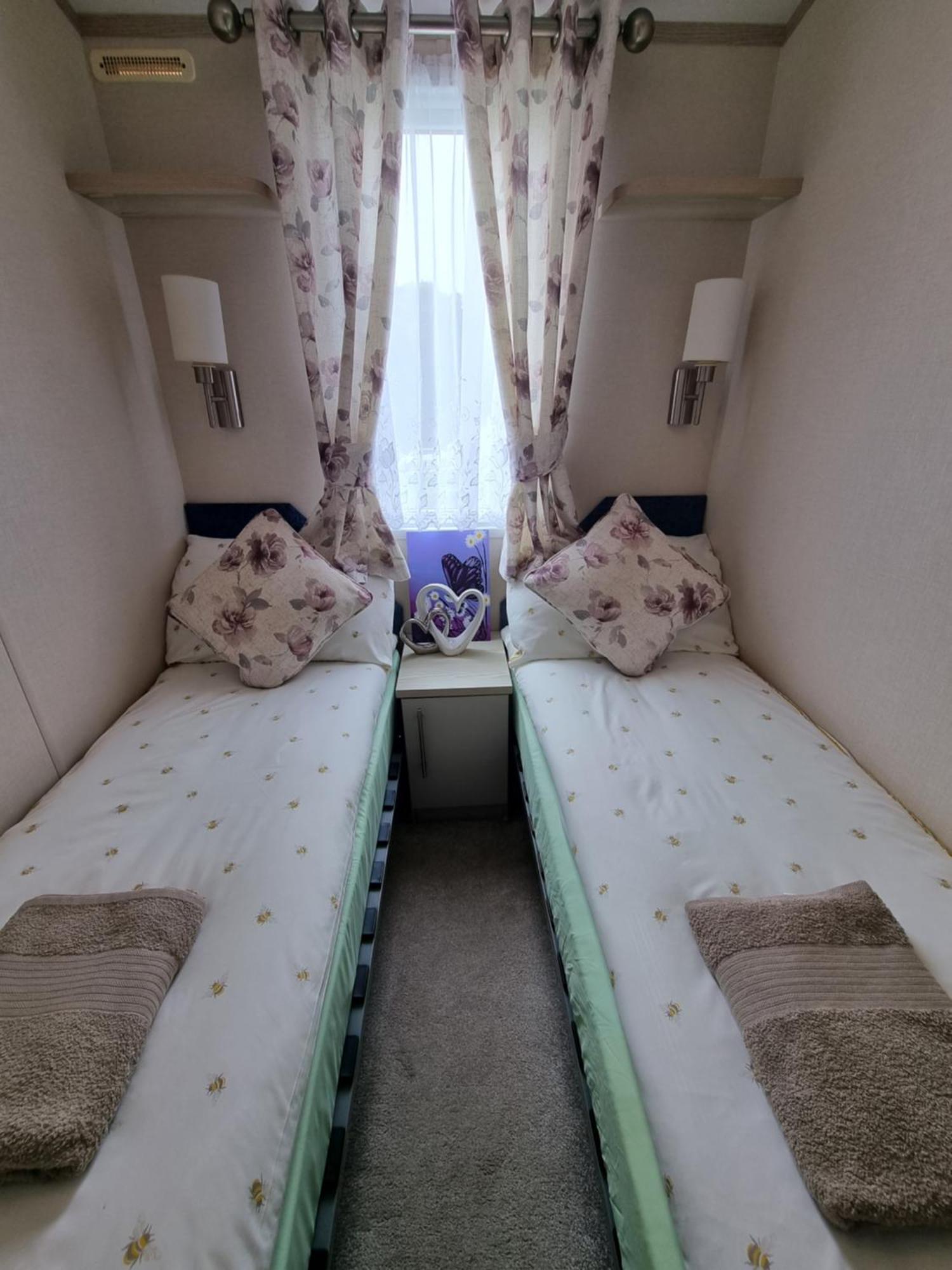 Static Caravan To Hire , Hoburne Devon Bay Hotel Goodrington Exterior foto