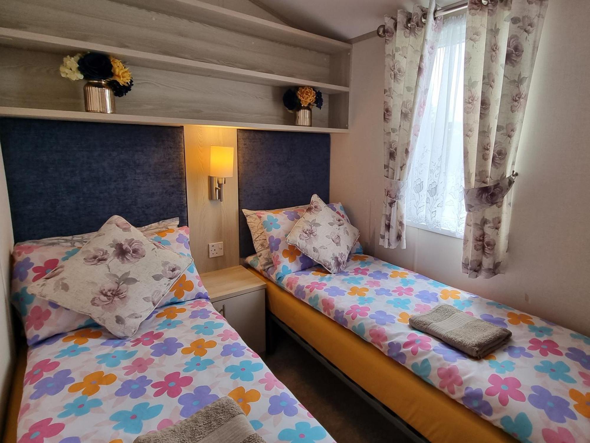 Static Caravan To Hire , Hoburne Devon Bay Hotel Goodrington Exterior foto